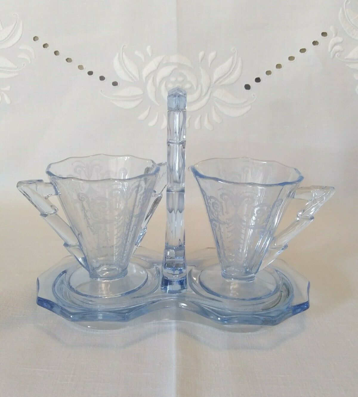 Cambridge Glass Decagon Cleo Etched Blue Lightening Bolt Creamer Sugar Tray Set